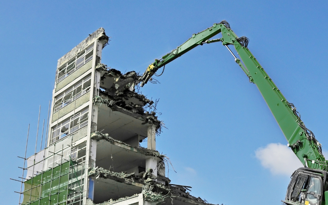 Verano y demoliciones: por qué es la mejor época para realizar derribos